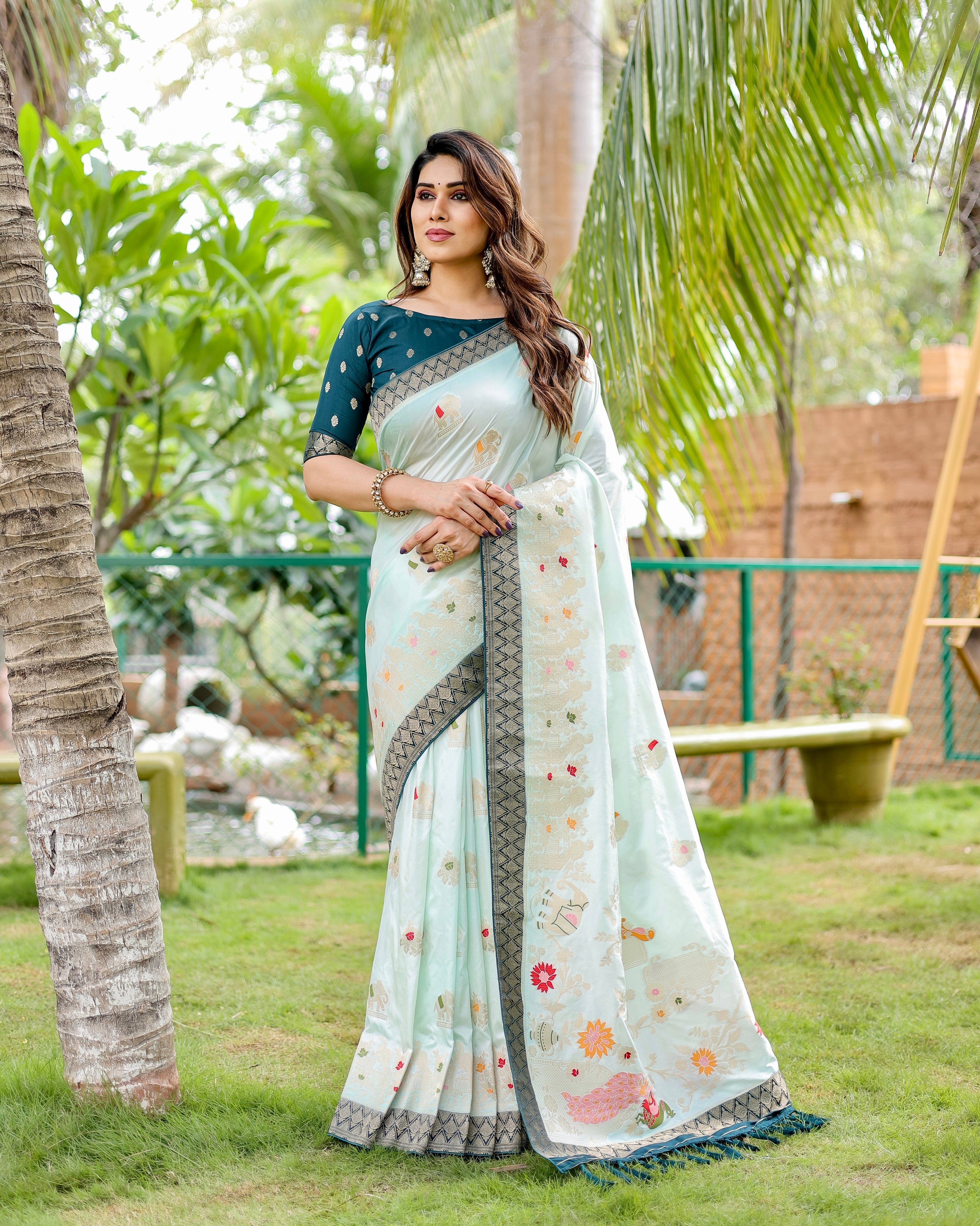 Premium Quality Handpicked & Easy To Drape Dola Silk Light Green Saree For This Wedding Season